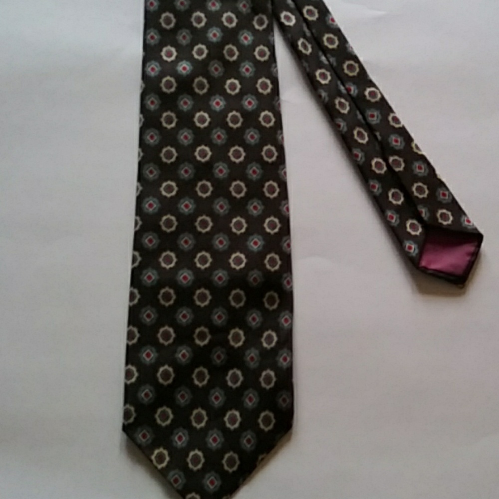 Vintage 1970s tie from Argabrites in Blacksburg